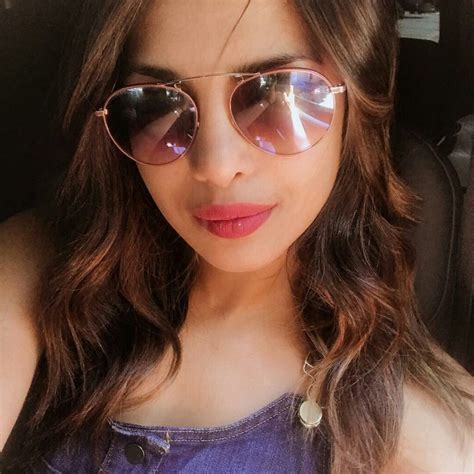 priyanka chopra with sunglasses